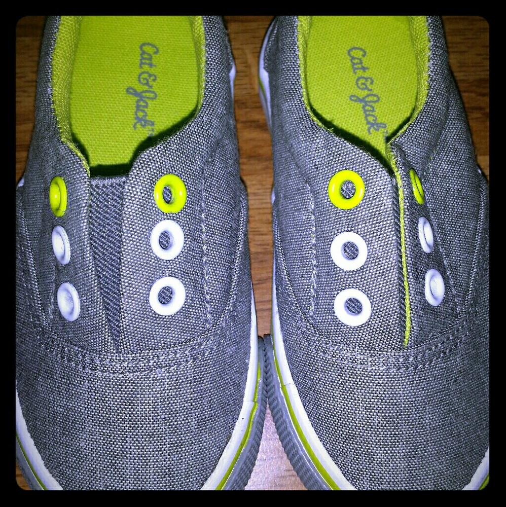Cat & jack kid's sneakers